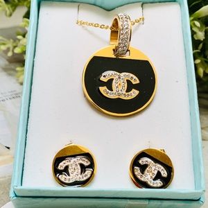 Stunning Set of Fashion Gold Plated Necklace in SS